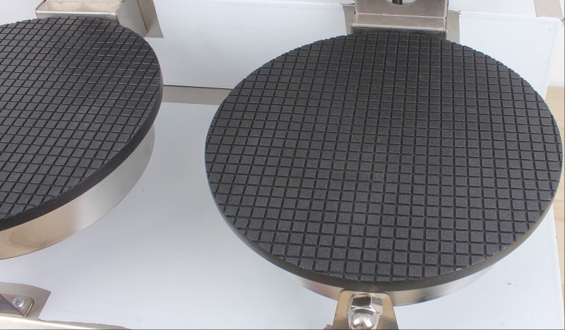 2-Piate Cone Maker