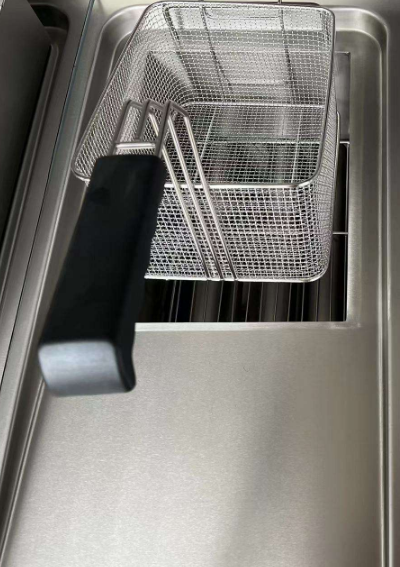 Electric 1-Tank Fryer With Cabinet