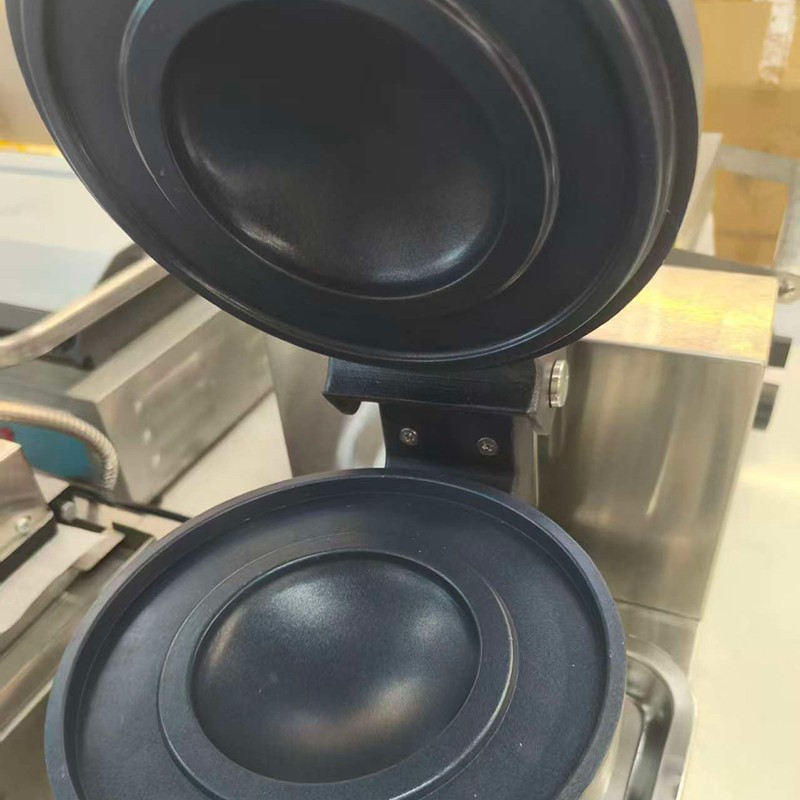 UFO Ice Cream Burger Maker