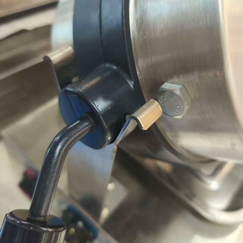 UFO Ice Cream Burger Maker